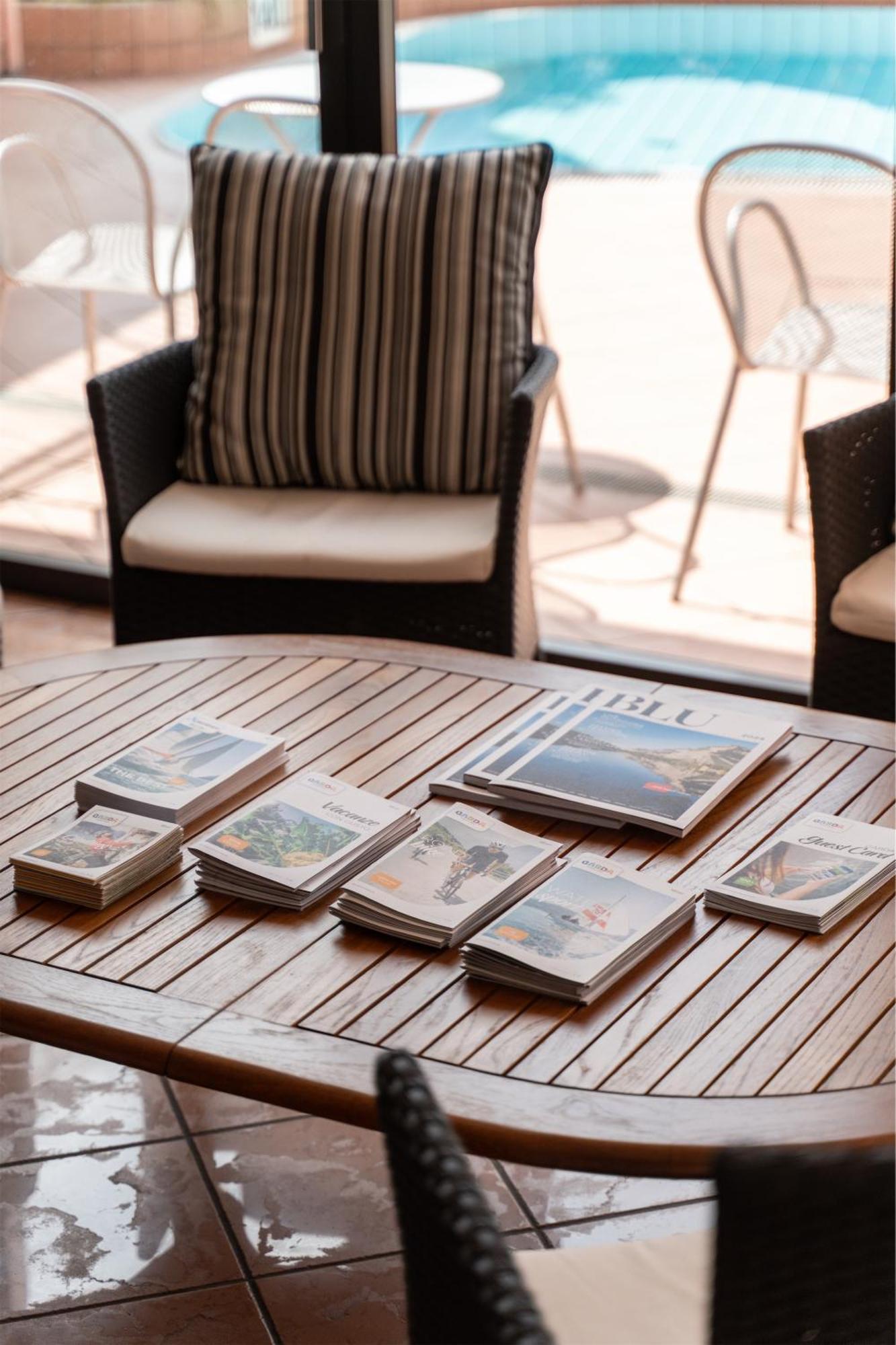 Lake Hotel Ifigenia 토르볼레 외부 사진
